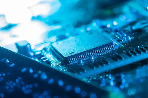 Progettazione e produzione di schede elettroniche personalizzate: di cosa si tratta e quando conviene